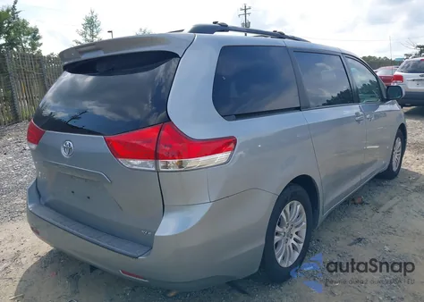 2013 Toyota Sienna Xle V6 8 Passenger из США, поврежденный, VIN 5TDYK3DC9DS329317